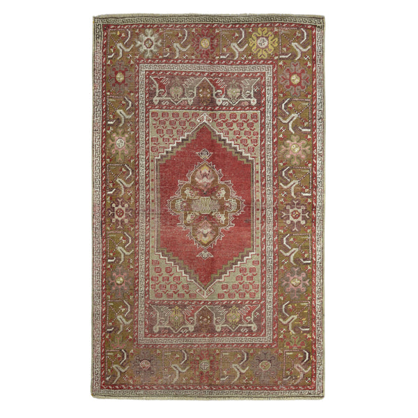 Antique Turkish Rug > Design # 1647 > 3'-4" X 5'-4"