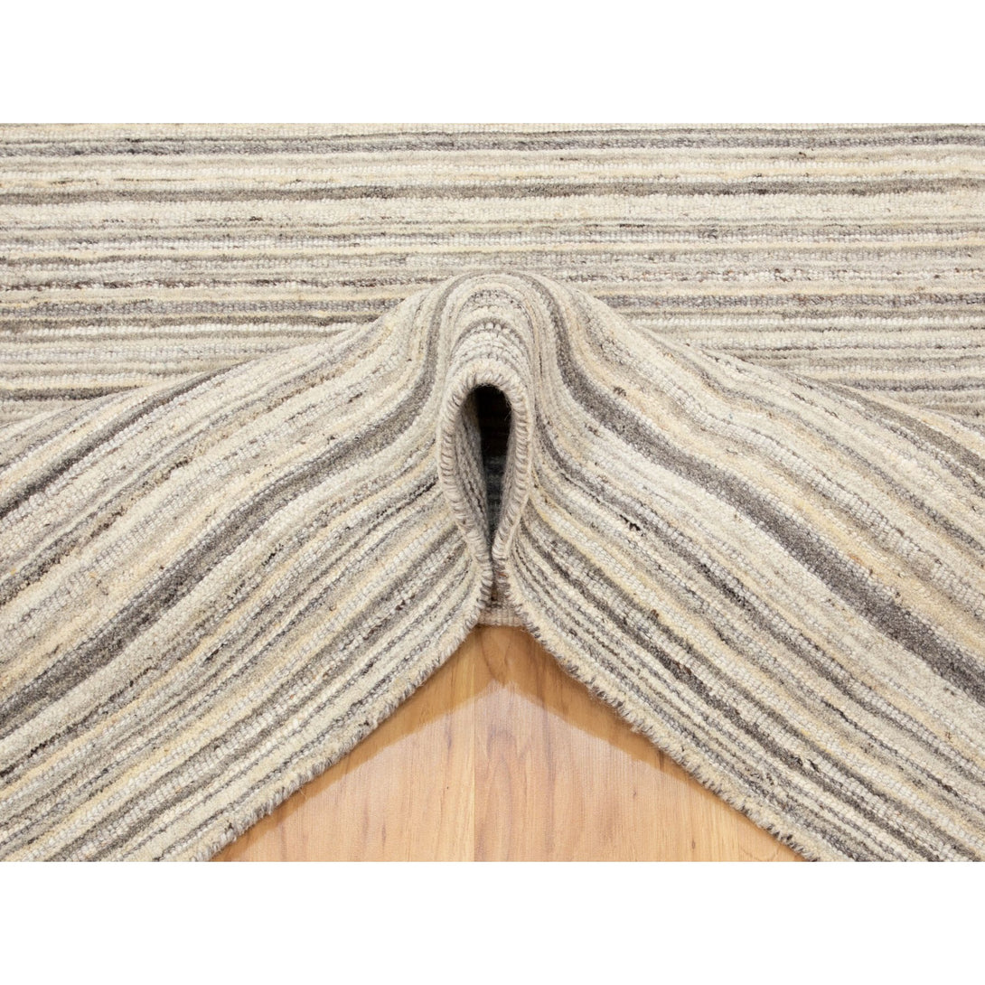 Hand Loomed Modern and Contemporary Area Rug > Design# CCSR58377 > Size: 6'-0" x 9'-0"