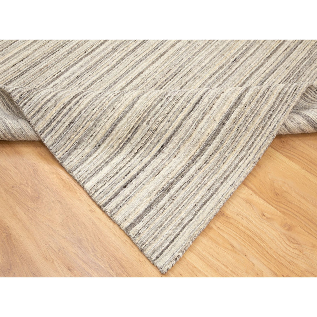 Hand Loomed Modern and Contemporary Area Rug > Design# CCSR58377 > Size: 6'-0" x 9'-0"