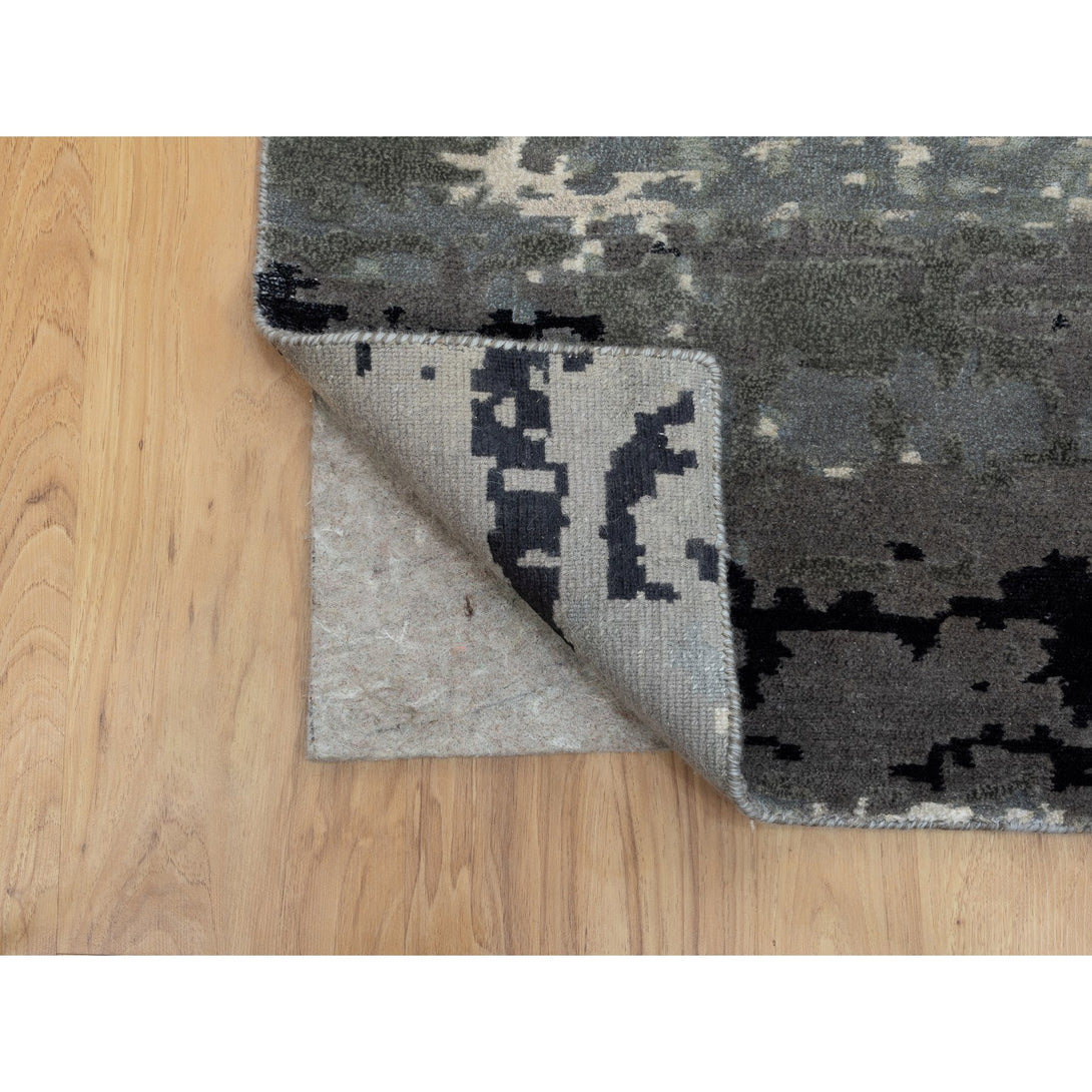 Hand Knotted Modern and Contemporary Runner > Design# CCSR58555 > Size: 2'-8" x 10'-3"