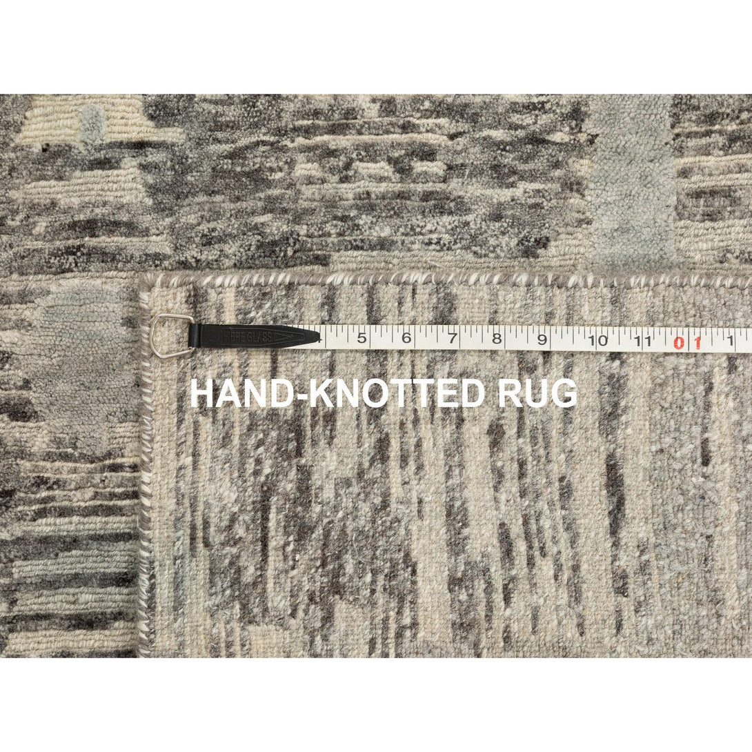 Hand Knotted Modern and Contemporary Area Rug > Design# CCSR58614 > Size: 4'-1" x 6'-2"