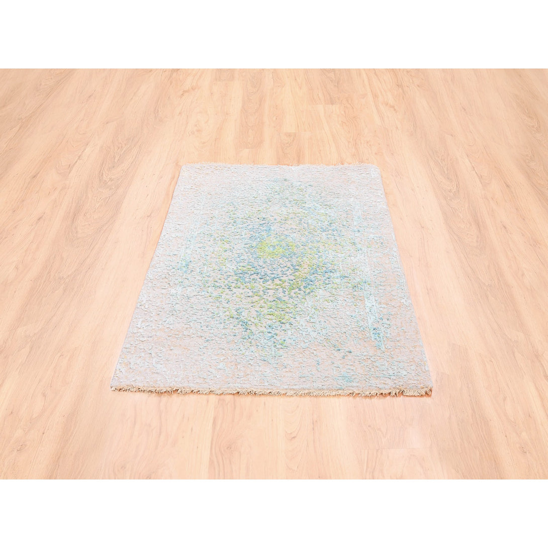 Handmade Wool and Silk Area Rug > Design# CCSR62362 > Size: 3'-1" x 5'-0"