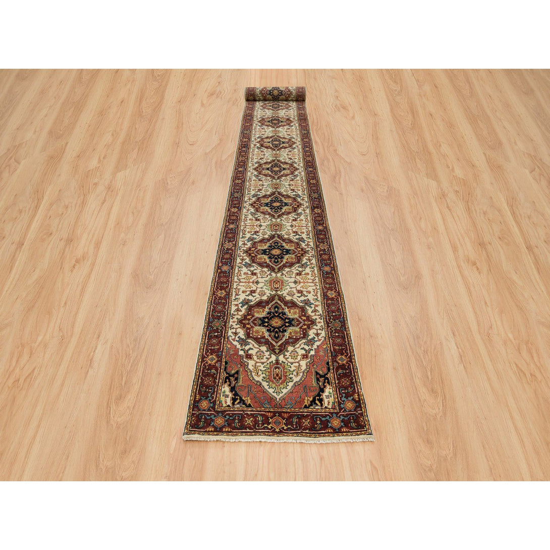 Handmade Heriz Runner > Design# CCSR65505 > Size: 2'-6" x 22'-0"