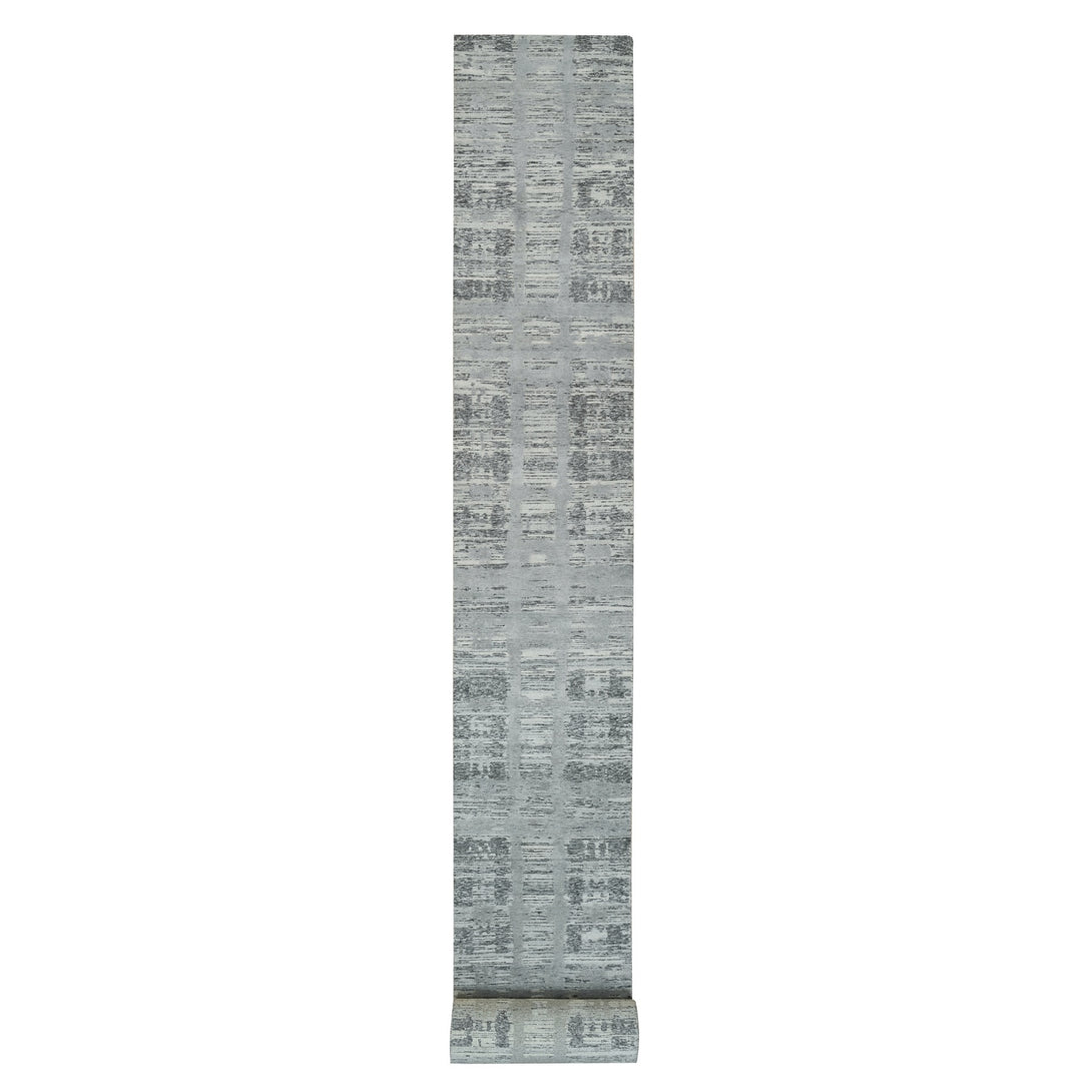 Handmade Modern and Contemporary Runner > Design# CCSR65956 > Size: 2'-7" x 25'-6"