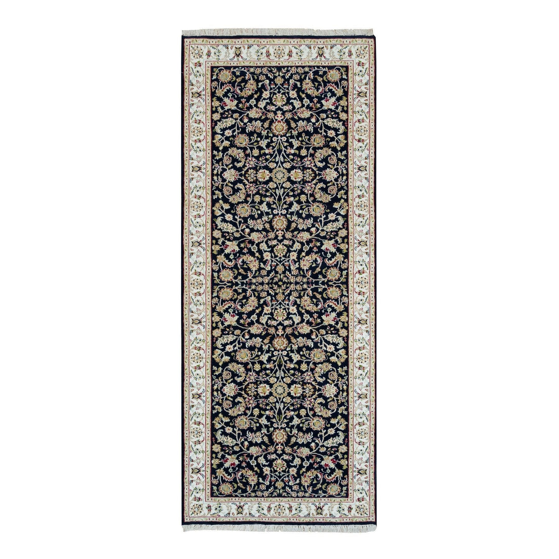 Handmade Fine Oriental Area Rug > Design# CCSR65971 > Size: 3'-10" x 9'-7"