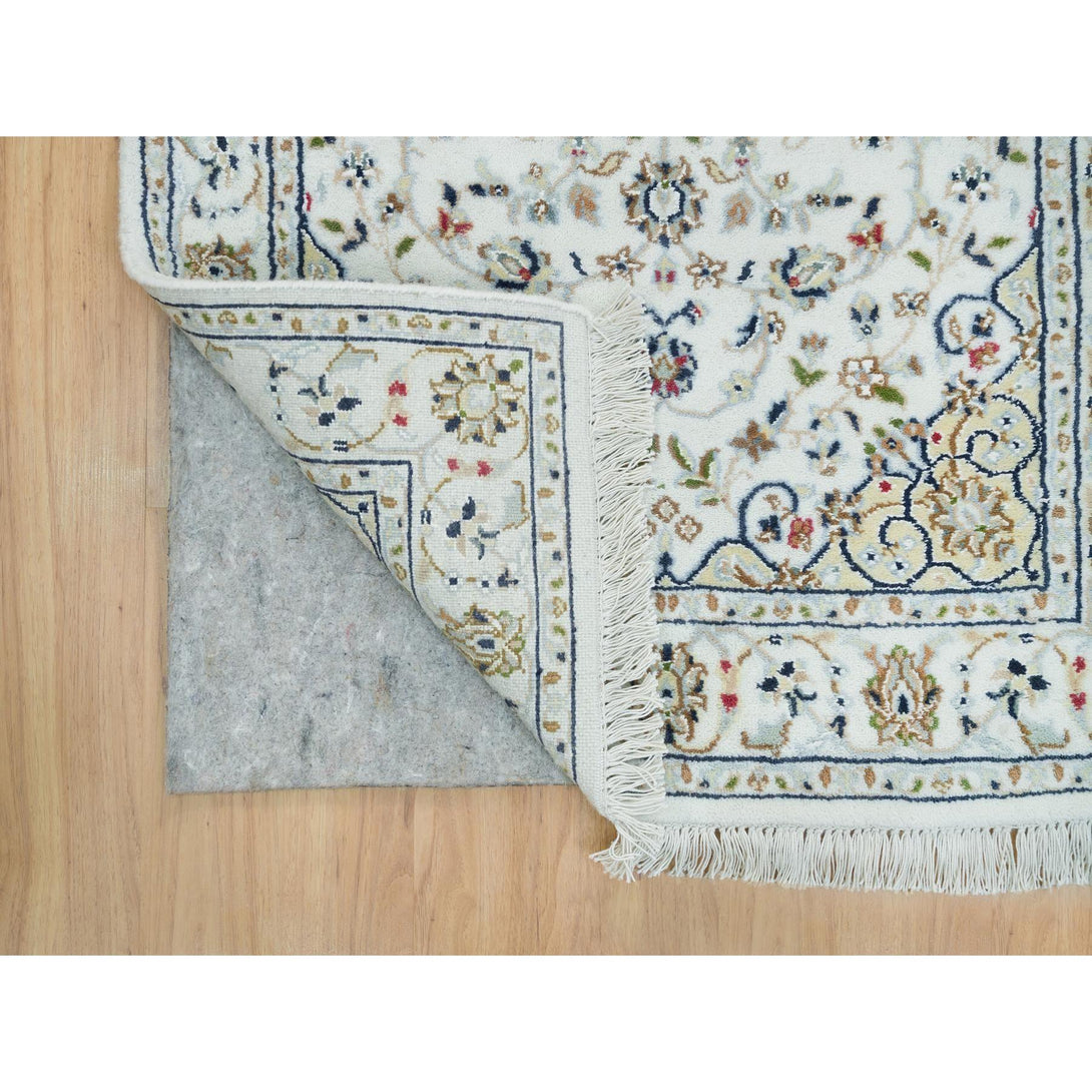 Handmade Fine Oriental Runner > Design# CCSR65989 > Size: 2'-7" x 8'-1"