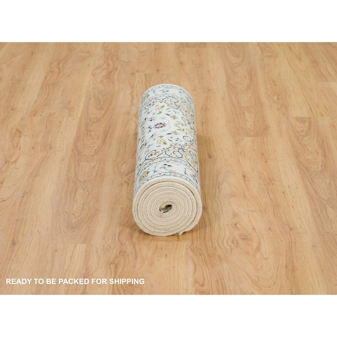 Handmade Fine Oriental Runner > Design# CCSR65989 > Size: 2'-7" x 8'-1"