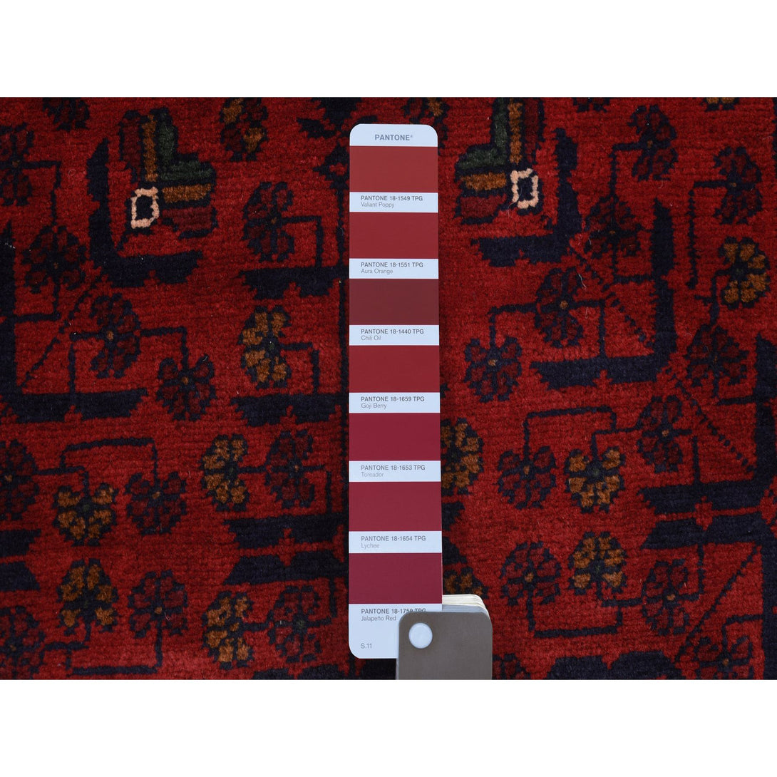 Handmade Tribal & Geometric Runner > Design# CCSR72030 > Size: 2'-9" x 9'-10"