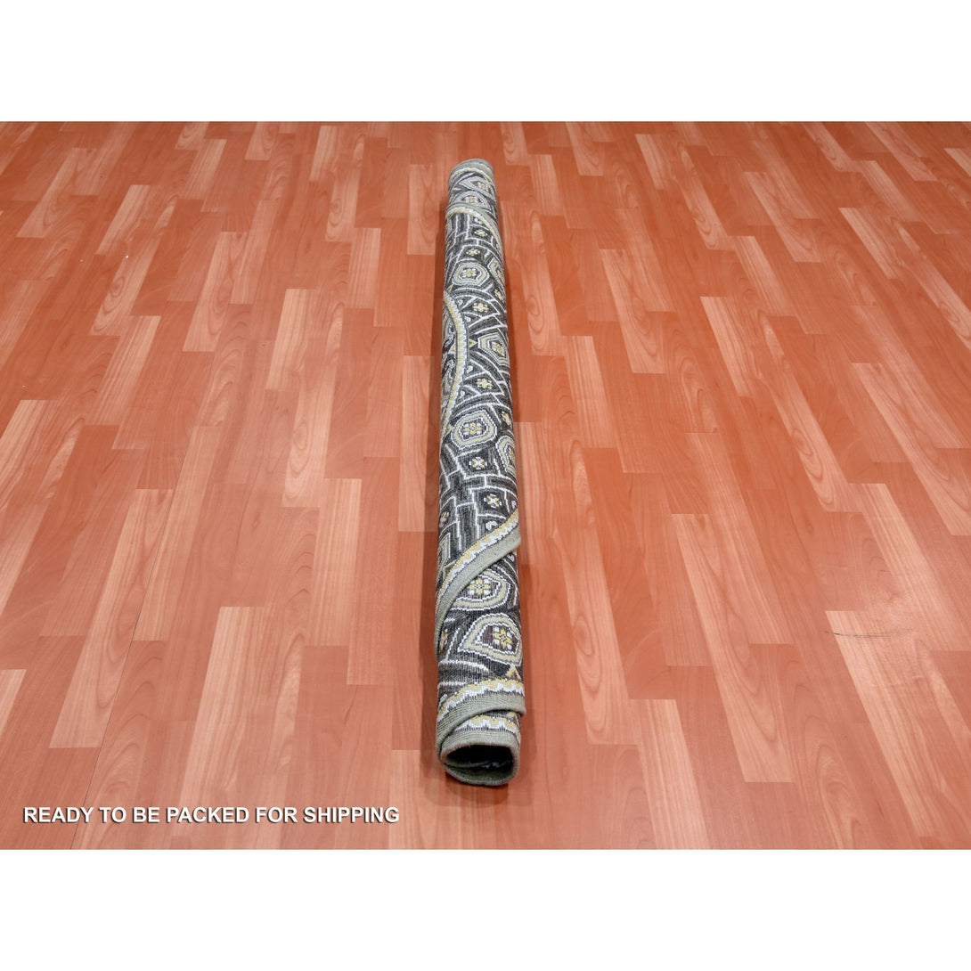 Handmade Transitional Modern Area Rug > Design# CCSR75130 > Size: 6'-1" x 6'-1"