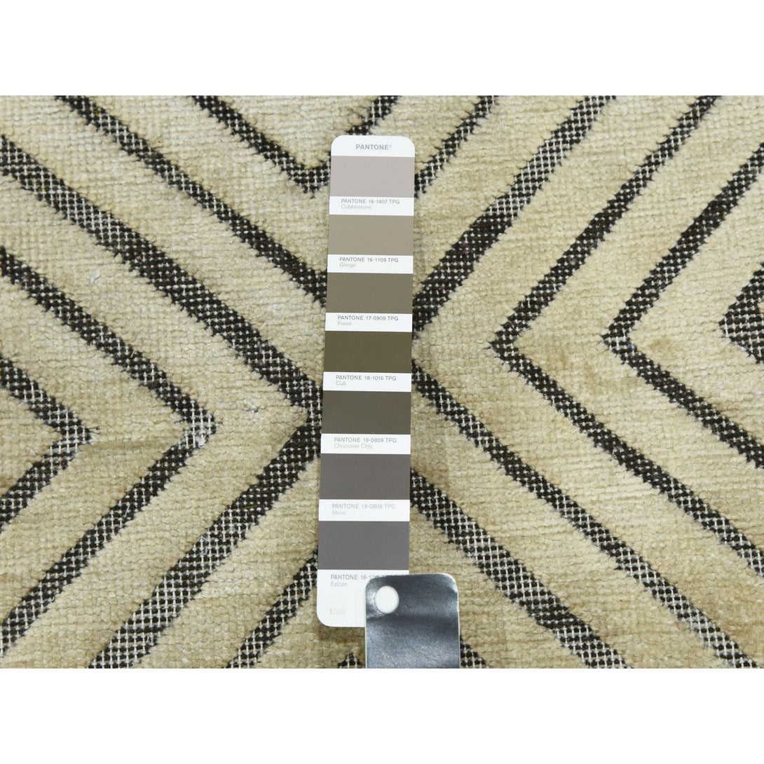 Handmade Modern and Contemporary Area Rug > Design# CCSR75220 > Size: 9'-10" x 14'-1"